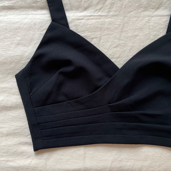 Aritzia Babaton⎜LINCOLN BRA TOP⎜BLACK - Picture 7 of 15